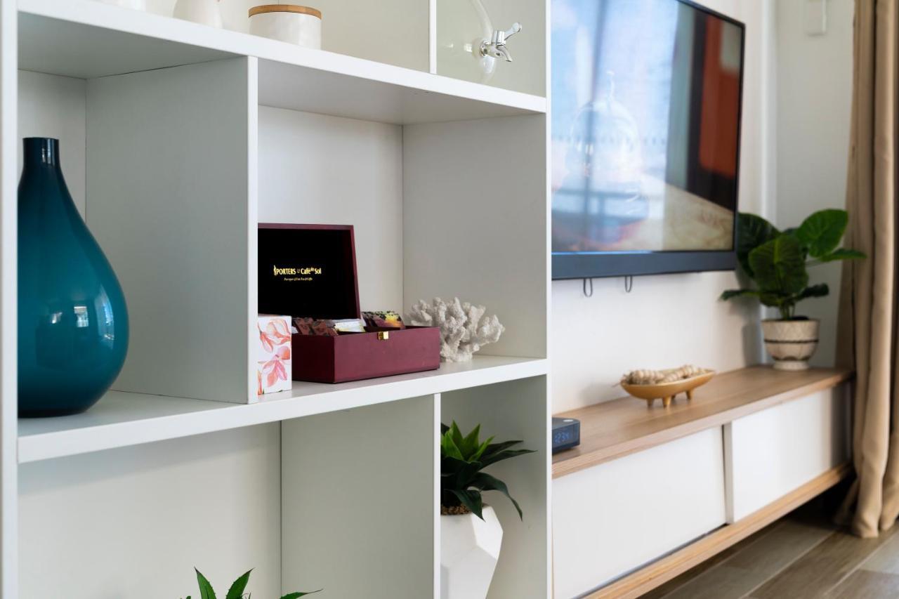Manly Beachfront Apartment Bagian luar foto